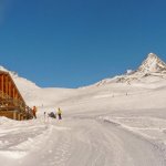 Il Refuge Agnel e il tracciato verso il colle